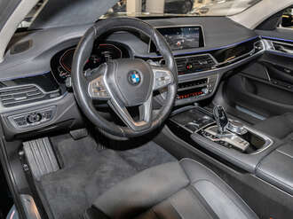 BMW 740d xDrive (Bild 2/23)