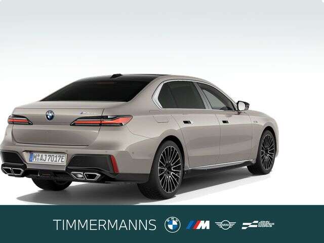BMW M760 (Bild 2/5)