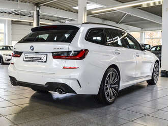 BMW 330e (Bild 2/21)