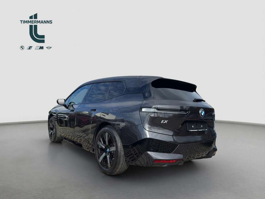 BMW iX (Bild 5/25)