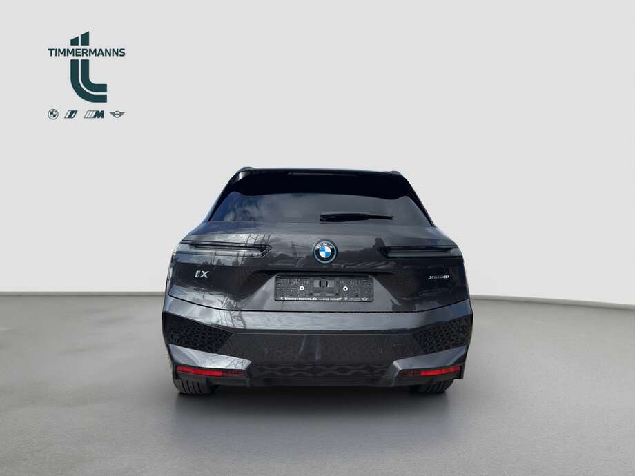 BMW iX (Bild 6/25)