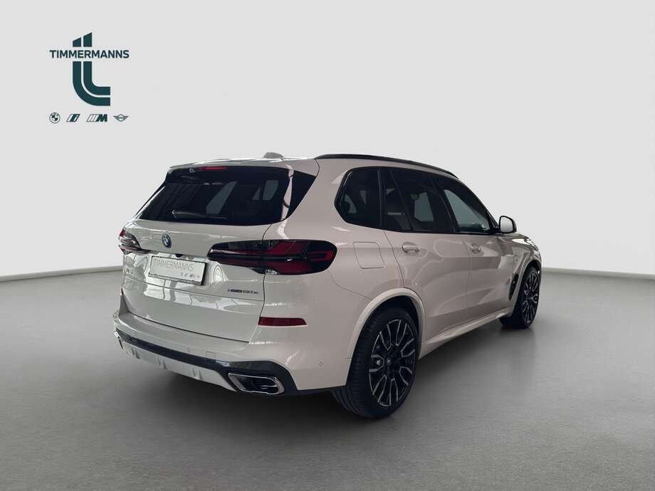BMW X5 (Bild 6/25)