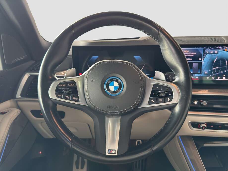 BMW X5 (Bild 13/25)
