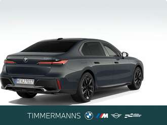 BMW 740 (Bild 2/5)