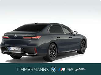 BMW 740 (Bild 2/5)