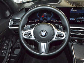 BMW 320d (Bild 2/19)