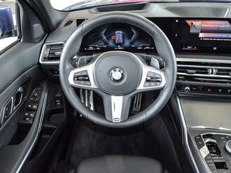BMW 320d (Bild 2/18)