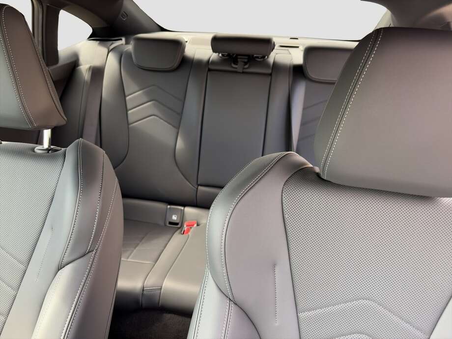 BMW 220 Gran Coupe (Bild 16/18)