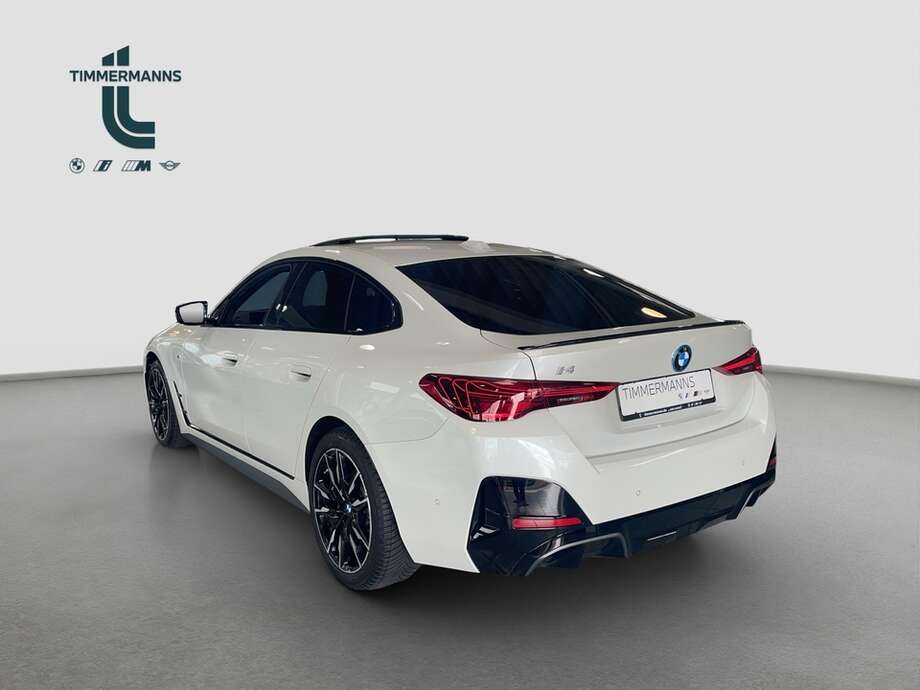 BMW i4 (Bild 4/15)