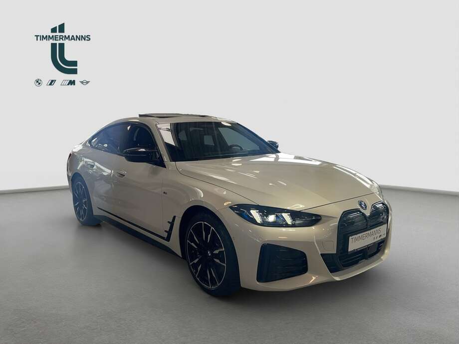 BMW i4 (Bild 8/15)