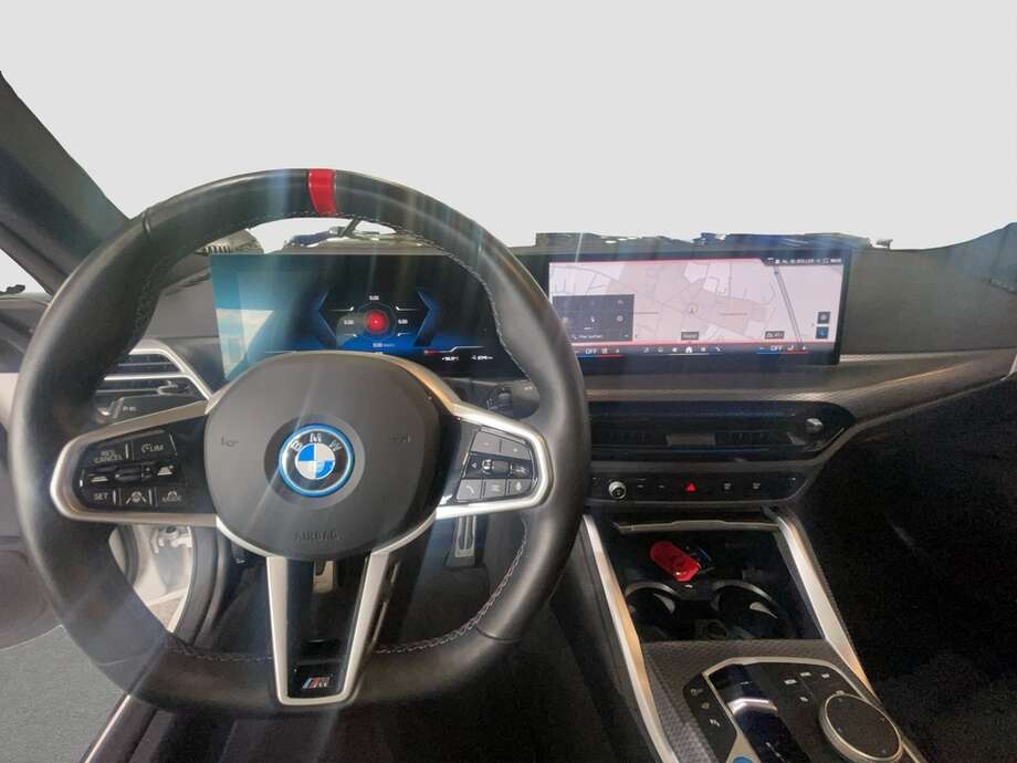 BMW i4 (Bild 13/15)
