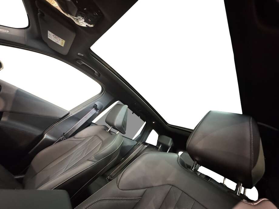BMW X3 (Bild 12/18)