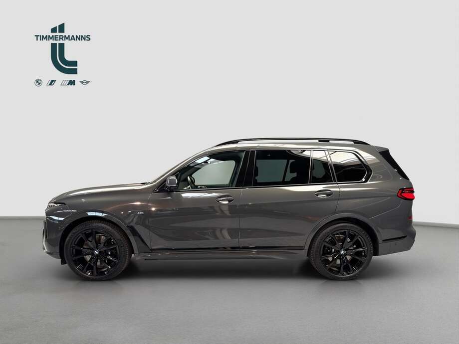 BMW X7 (Bild 2/18)