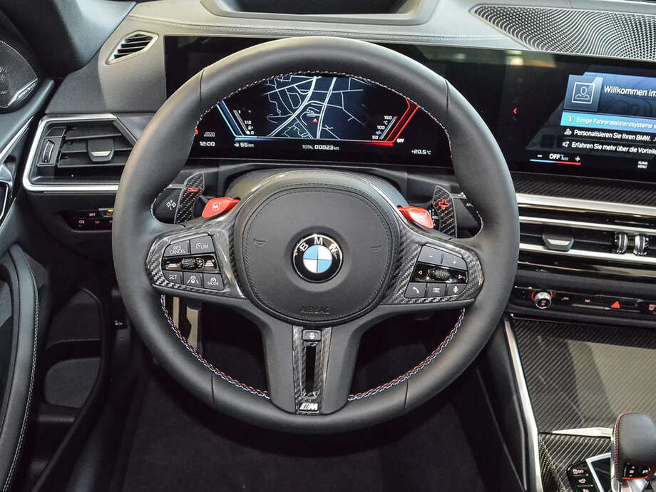 BMW M4 (Bild 14/15)