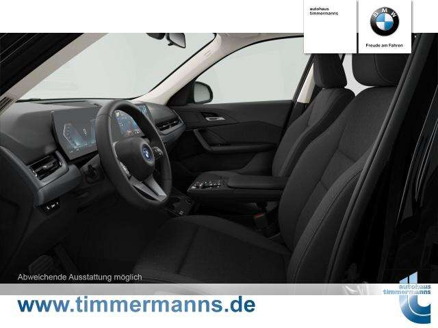 BMW iX1 eDrive20 (Bild 16/22)