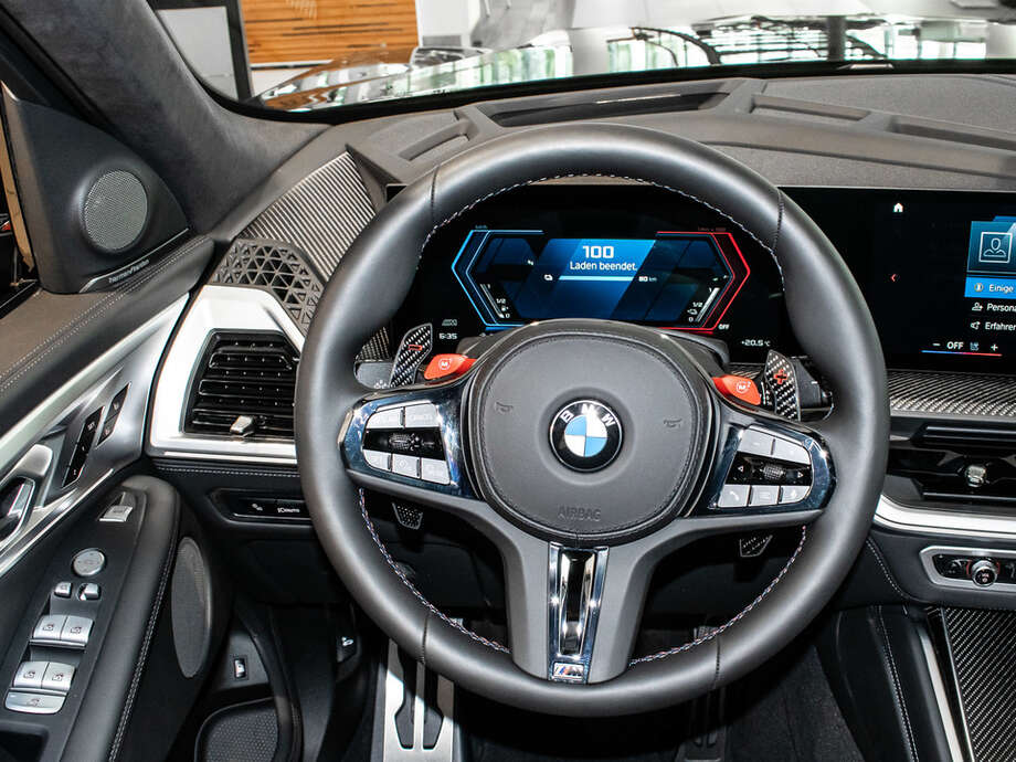 BMW XM (Bild 15/17)