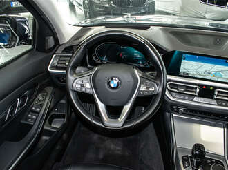 BMW 330e (Bild 2/2)