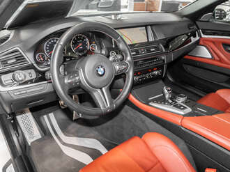 BMW M5 (Bild 2/2)