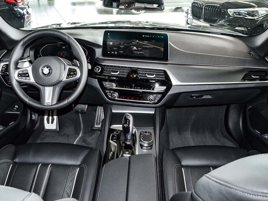 BMW 530d xDrive (Bild 19/19)