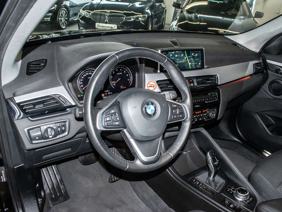BMW X1 (Bild 13/14)