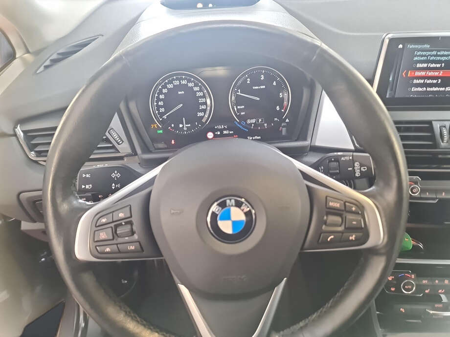 BMW 218 Active Tourer (Bild 10/22)