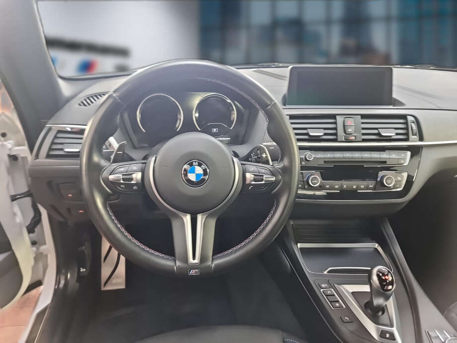 BMW M2 (Bild 21/22)