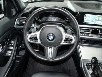 BMW 330e (Bild 2/19)