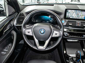 BMW iX3 (Bild 2/21)