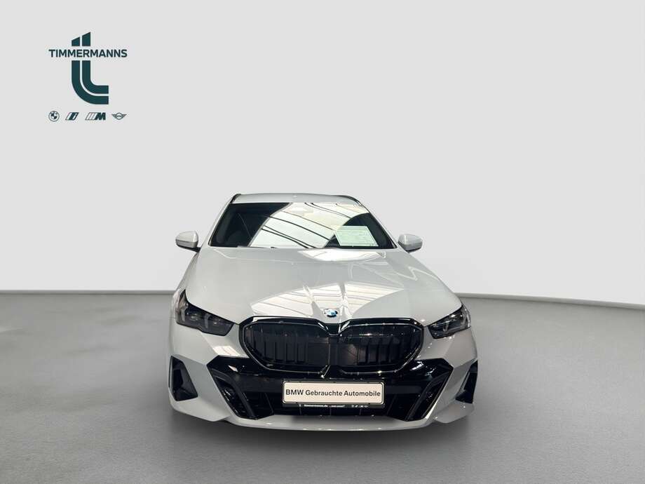 BMW 520 (Bild 9/16)