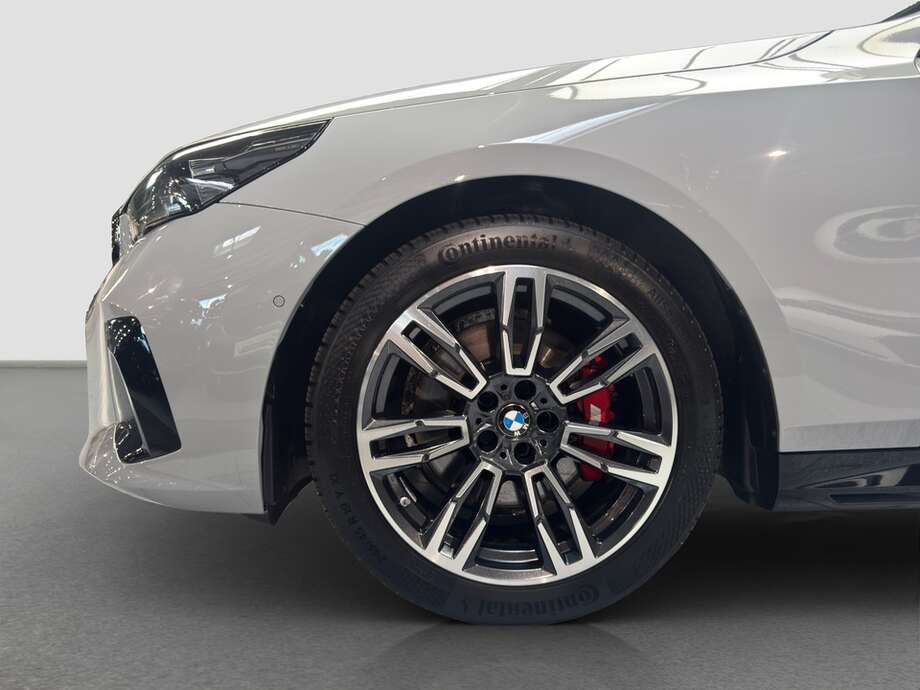BMW 520 (Bild 10/16)
