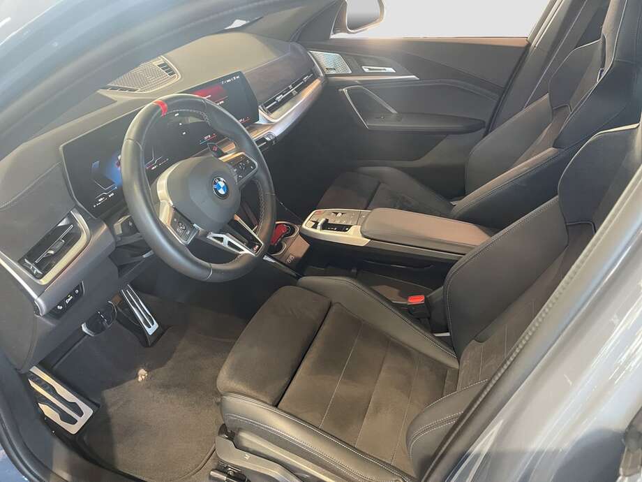 BMW X2 (Bild 9/13)