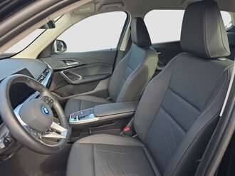 BMW iX1 xDrive30 (Bild 2/19)