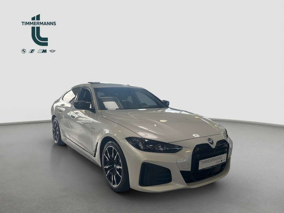 BMW i4 (Bild 7/14)