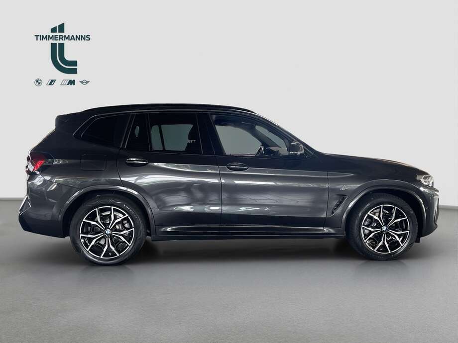 BMW X3 (Bild 12/17)