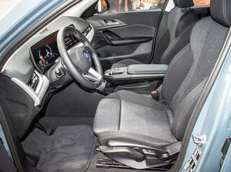 BMW iX2 xDrive30 (Bild 2/2)