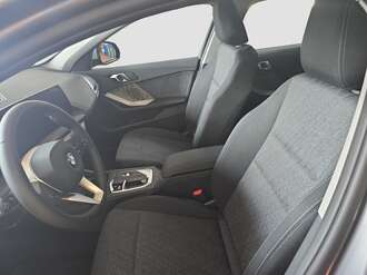 BMW 118d (Bild 2/18)