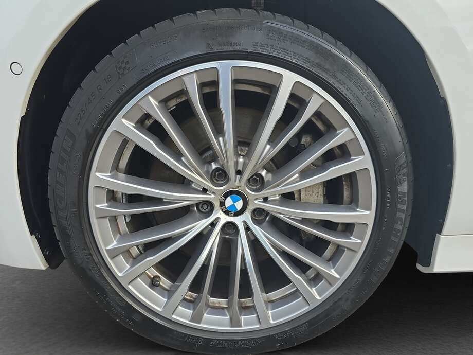 BMW 330d xDrive (Bild 19/19)