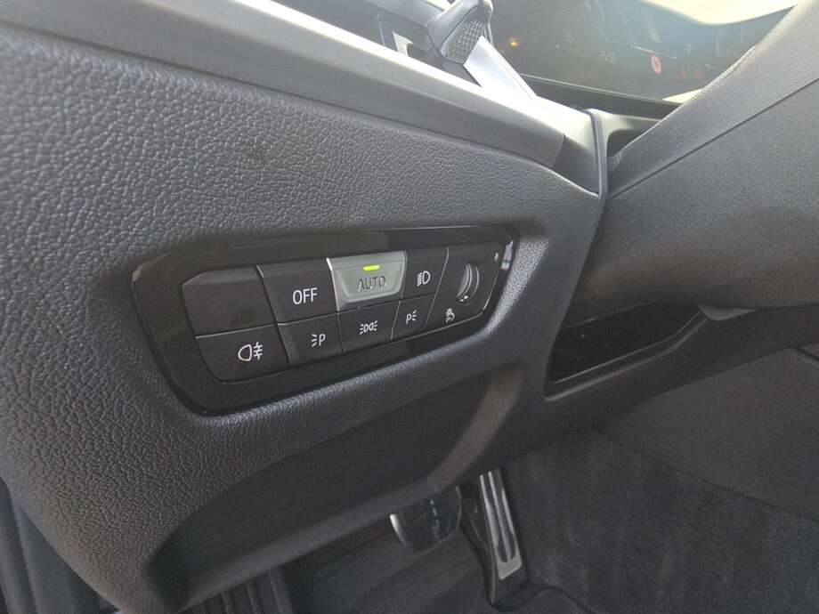 BMW 320 (Bild 18/19)