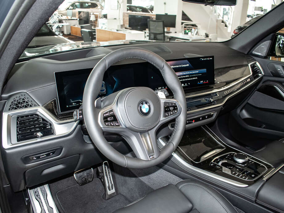 BMW X5 (Bild 13/17)