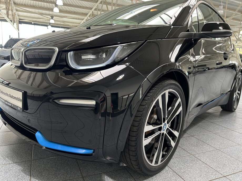 BMW i3 (Bild 9/18)