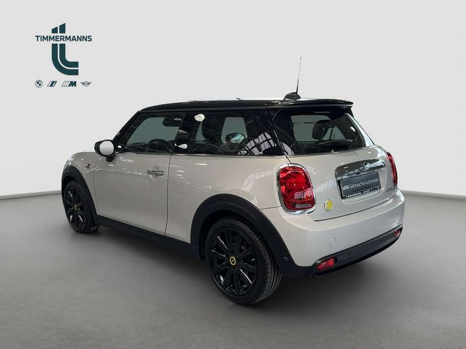 MINI Cooper SE (Bild 16/22)