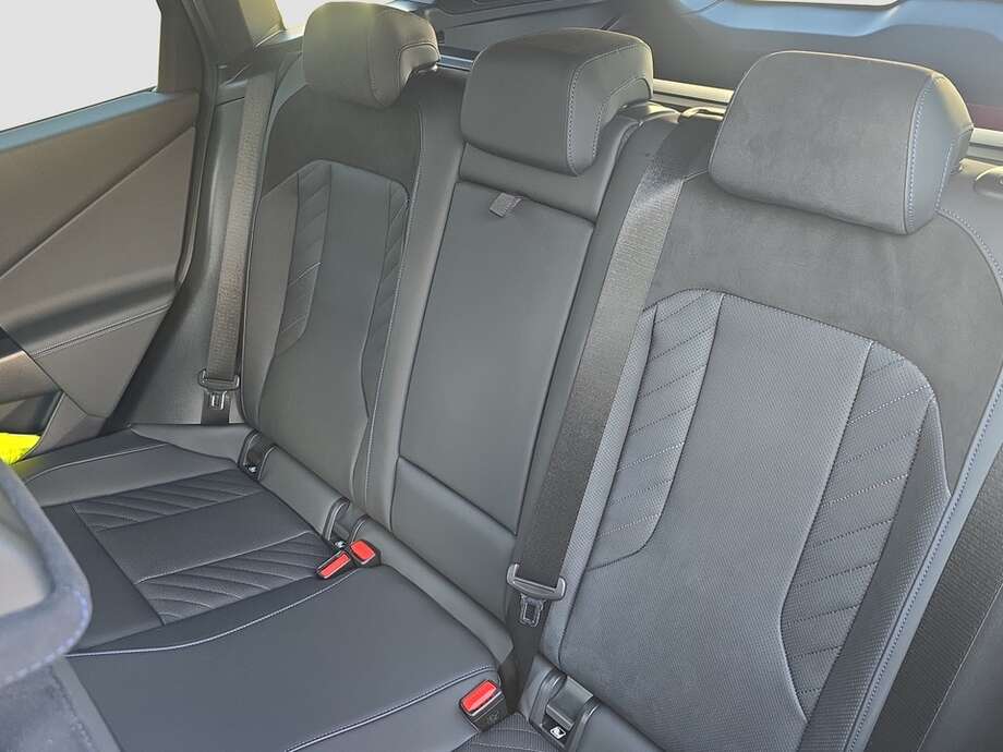 BMW X3 (Bild 15/18)