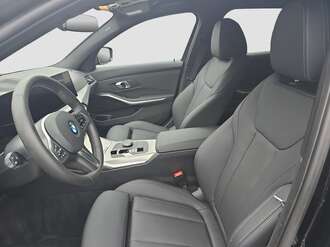 BMW 320d (Bild 2/19)