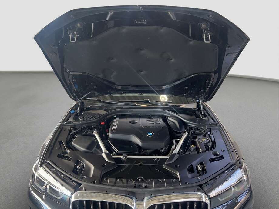 BMW 520i (Bild 16/24)