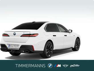 BMW M760 (Bild 2/5)