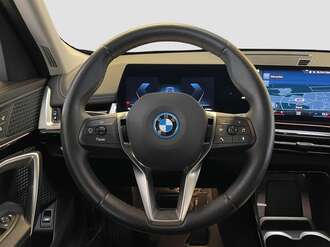 BMW iX1 xDrive30 (Bild 2/15)