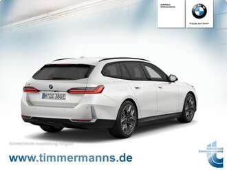 BMW i5 eDrive40 Touring (Bild 2/2)