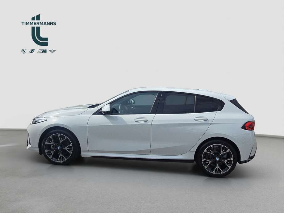 BMW 116 (Bild 2/17)