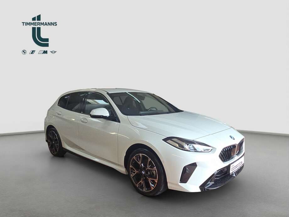 BMW 116 (Bild 7/17)