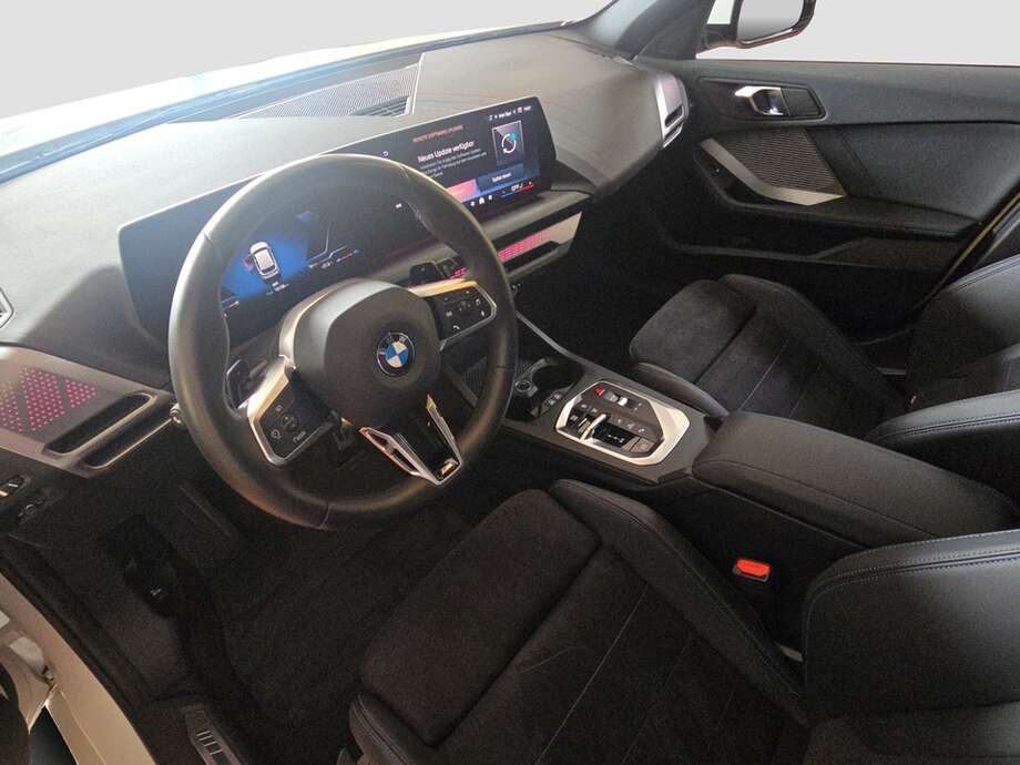 BMW 116 (Bild 10/17)